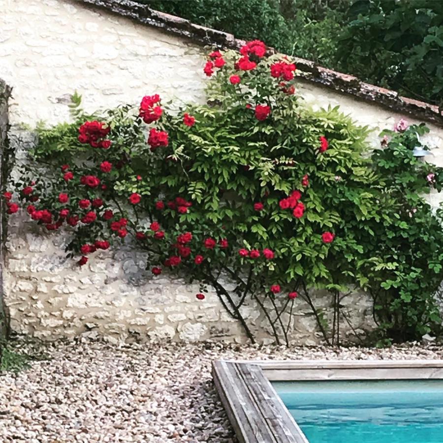 Les Galineaux Villa La Roquille Exterior foto